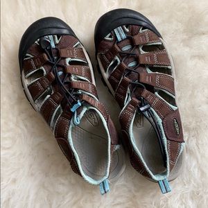 Keen Waterproof Sandals size 9